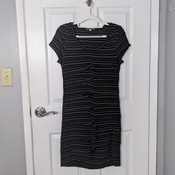 Mystree Pleated Front Striped Grey and Black Short Sleeve T-Shirt Dress‎ Size S - Picture 1 of 5